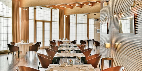 NH Collection Palacio de Burgos